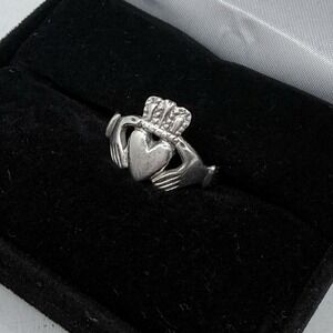 Vintage Irish Claddagh Ring 925 Sterling Silver Size 5